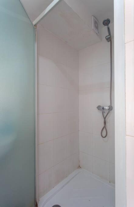 Mouraria I, Eco-duplex, French Balcony & Smart Check-in Apartment *
