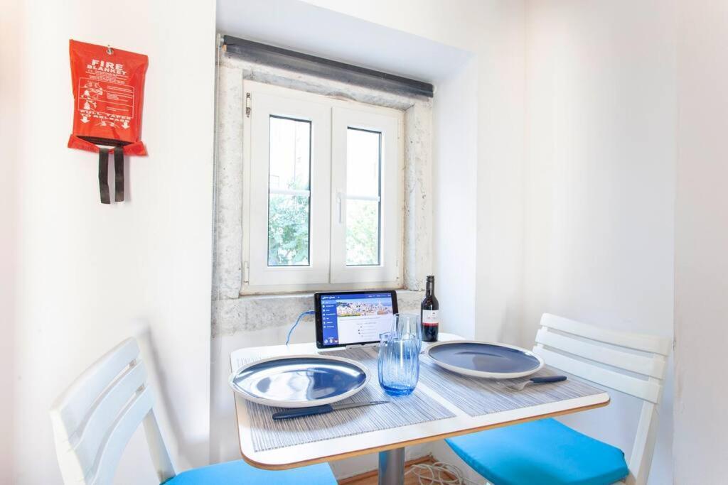 Mouraria I, Eco-duplex, French Balcony & Smart Check-in