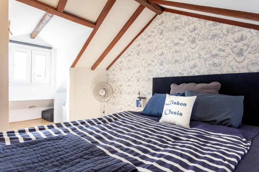Apartment Mouraria I, Eco-duplex, French Balcony & Smart Check-in *